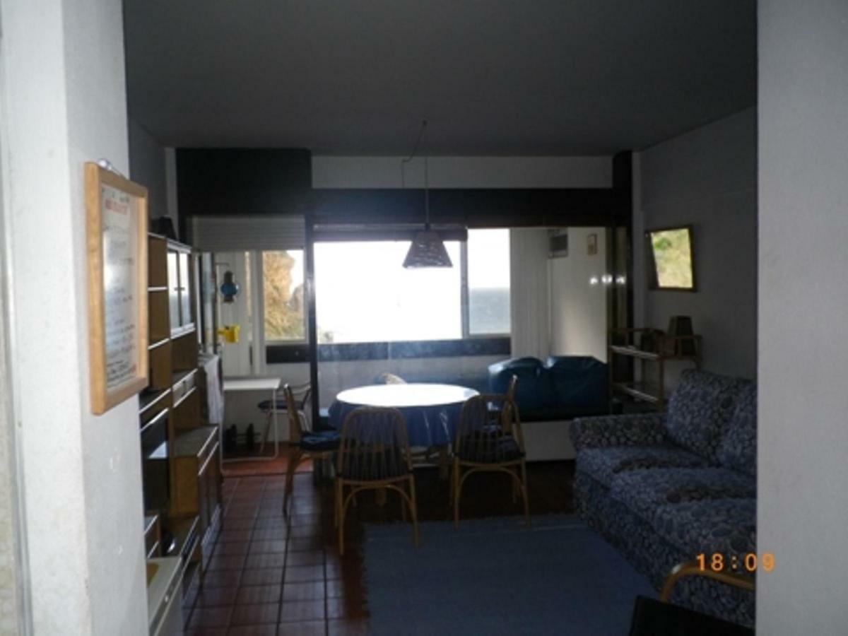 Estudio T0 Sobre A Praia Sesimbra Esterno foto
